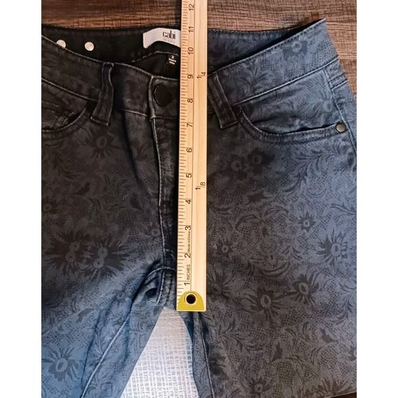 Cabi Jeans Women's Blue Floral Print Skinny Stretch Denim Mid Rise Size 2 - Picture 13 of 13